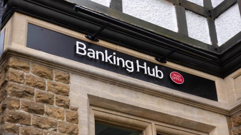 Pressure grows to improve banking hubs in wake of branch closures